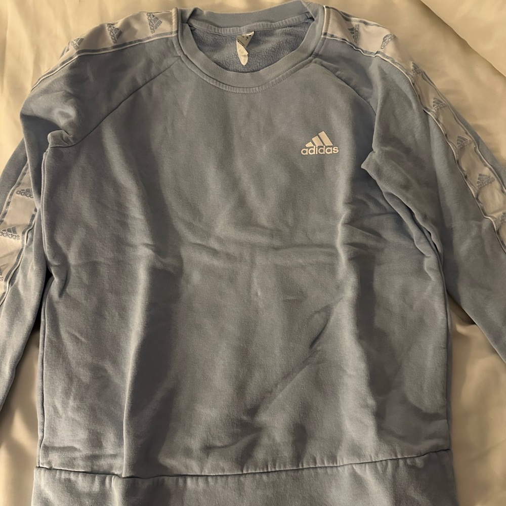 Women’s adidas sweatshirt